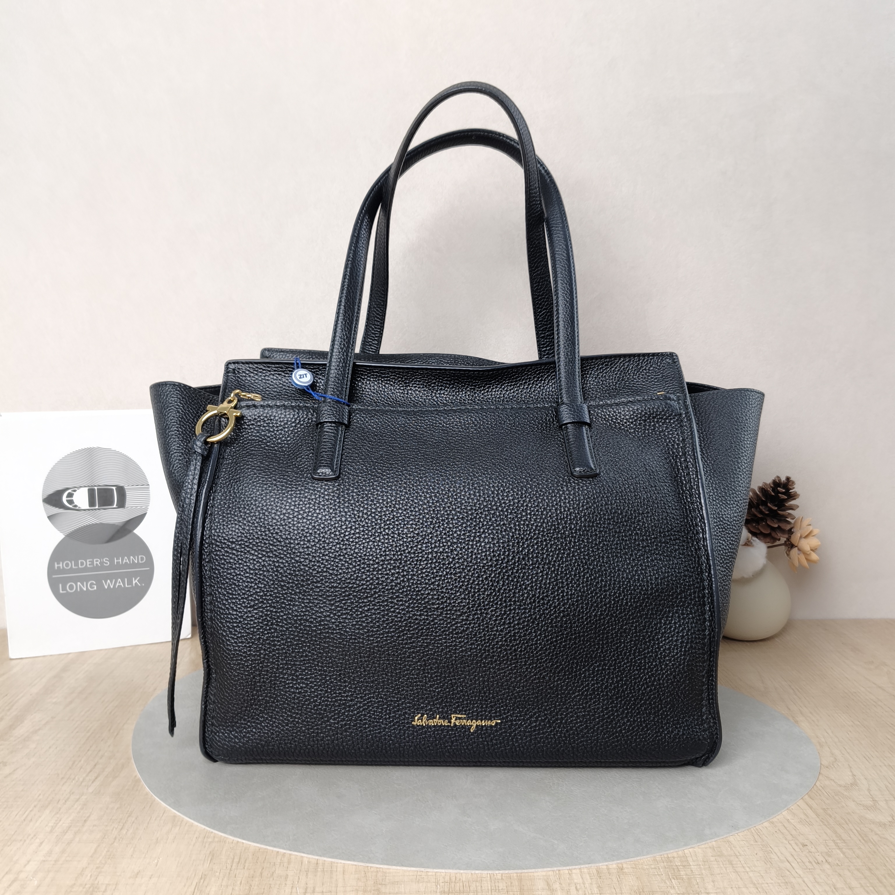 FERRAGAMO Top Handle Bag Tote Bag Black Calfskin One Size33 × 16 × 29 cm
