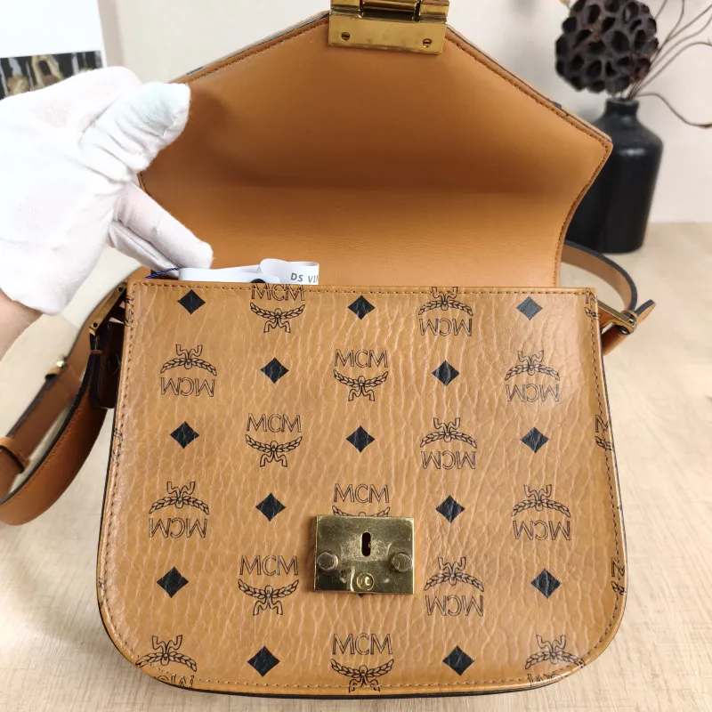 MCM Crossbody Bag Crossbody Bag One Size21 × 9 × 19 cm — detail view 1 of 12