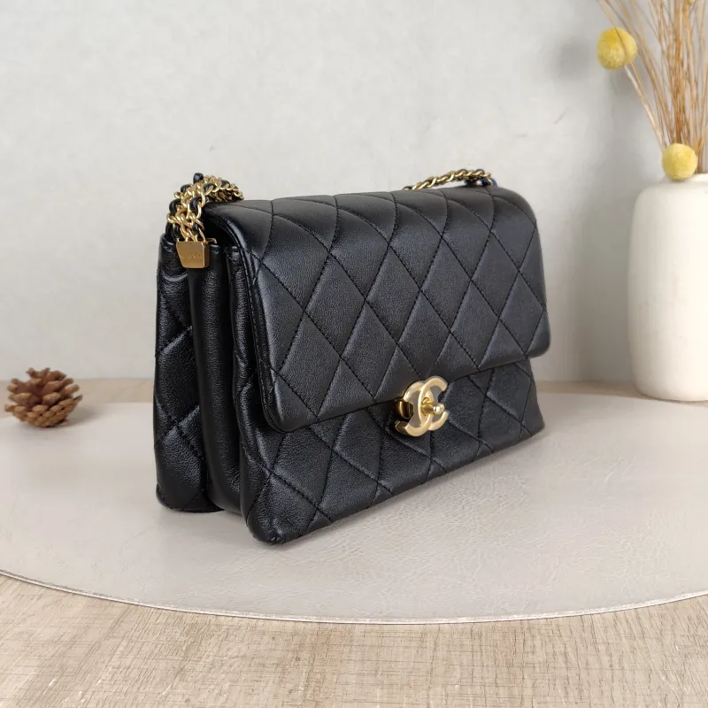 Chanel Crossbody Bag 23s Black Lambskin One Size 21 × 8 × 14 cm — cover view 5 of 5