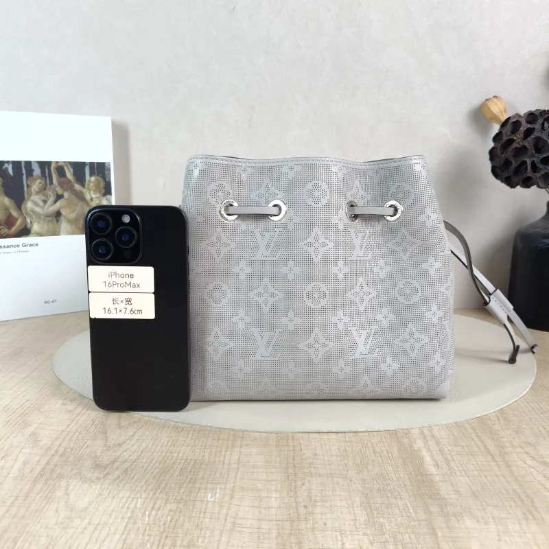 Louis Vuitton Crossbody Bag BELLA Grey Calfskin One Size 22 × 14 × 19 cm — cover view 2 of 5