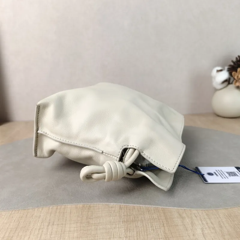 LOEWE Crossbody Bag Flamenco White Calfskin Mini 24 × 9 × 18 cm — detail view 5 of 11