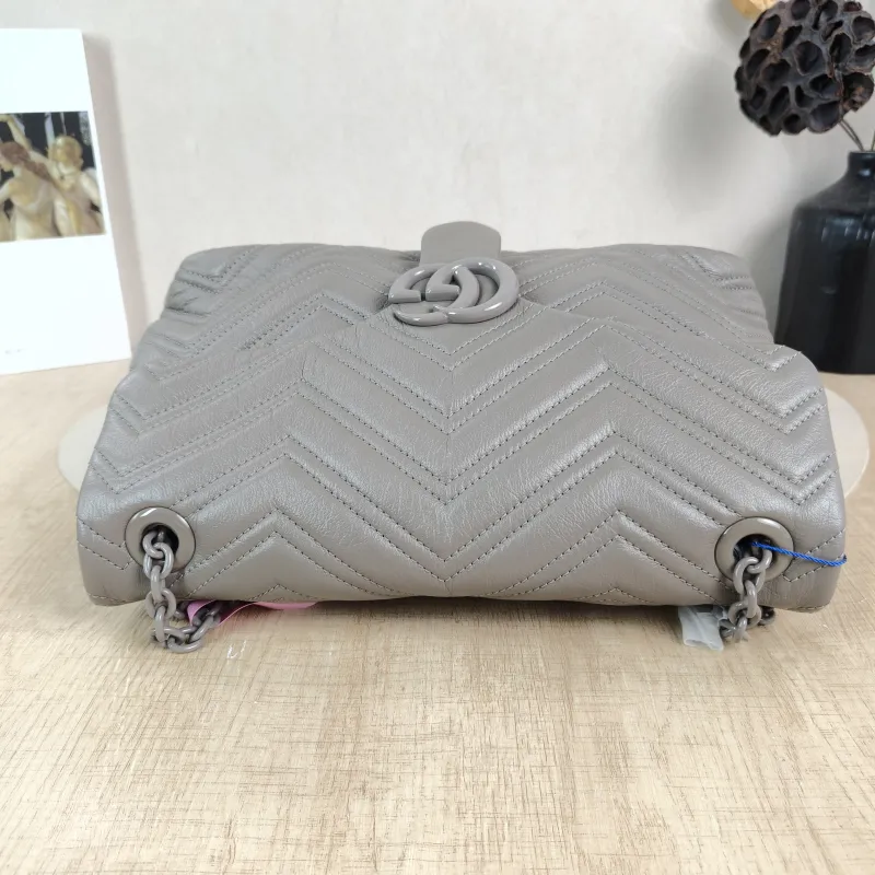 GUCCI Shoulder Bag GG Marmont Marmont Shoulder Bag Grey Calfskin Medium 31 × 8 × 17 cm — detail view 3 of 13