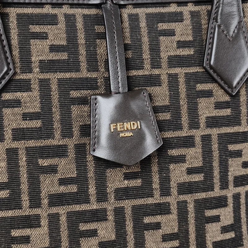 FENDI Crossbody Bag origami Monogram Calfskin Medium 27 × 16.5 × 27 cm — detail view 2 of 9