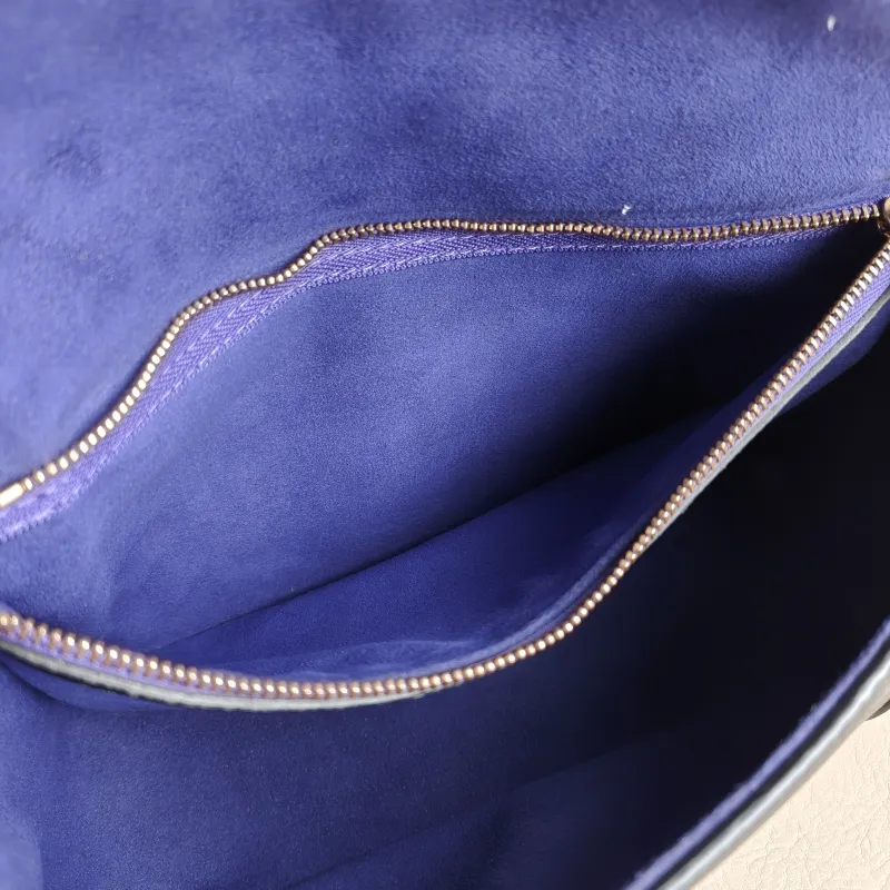 Louis Vuitton Crossbody Bag Diane Baguette Bag Black Monogram Empreinte Embossed Calfskin Small 24 × 9 × 15 cm — detail view 12 of 12