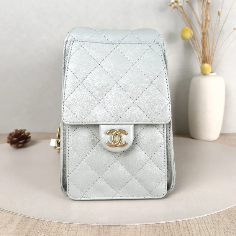 Chanel Shoulder Bag 25Bag Green Grained Calfskin Small 26 × 14 × 30 cm — detail view 5 of 12