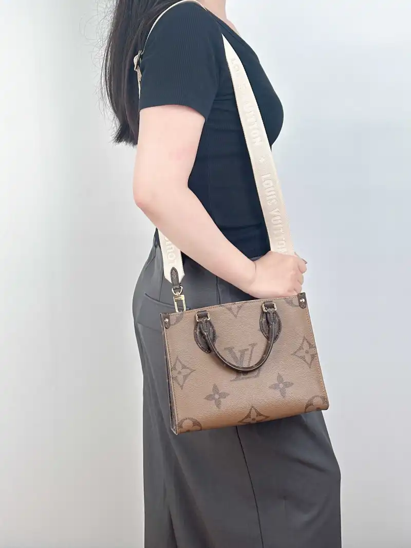 Louis Vuitton Shoulder Bag Onthego Monogram PVC Small25 × 11.5 × 19 cm — on-model view 3 of 5