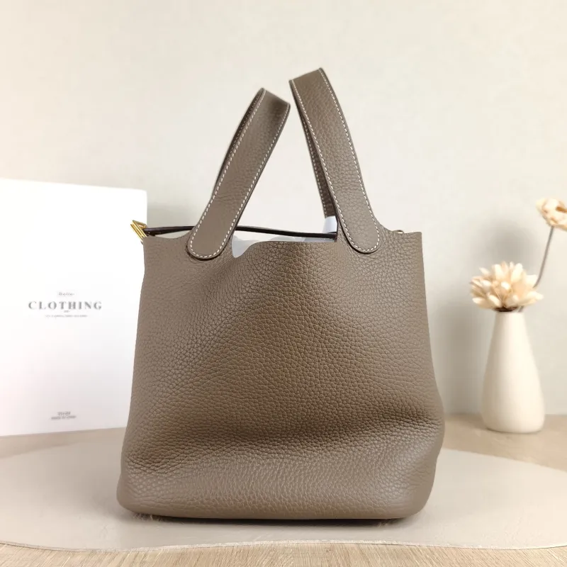 Hermès Top Handle Bag Picotin Lock 18 18 18 TC Calfskin Small 18 × 13 × 18 cm K — detail view 10 of 10