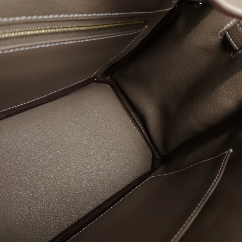 Hermès Top Handle Bag Birkin 25 Gold-Tone Hardware Togo Calfskin Small 25 × 13 × 20 cm K — detail view 9 of 11