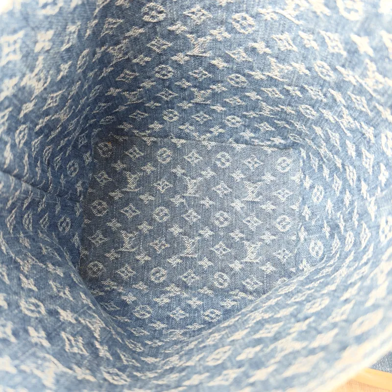 Louis Vuitton Top Handle Bag ALL IN BB Blue BB 16 × 12 × 18 cm — detail view 11 of 17