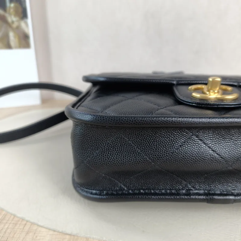 Chanel Backpack Backpack Black Grained Calfskin One Size 22 × 7 × 19.5 cm — detail view 2 of 14