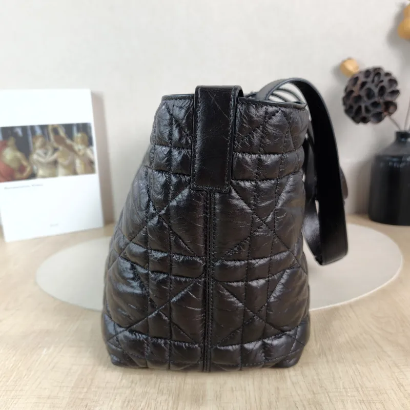 DIOR Top Handle Bag TOUJOURS Black so black Waxed Leather Medium 28.5 × 17 × 21.5 cm — detail view 7 of 12