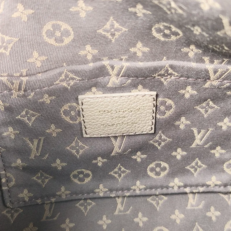 Louis Vuitton Shoulder Bag EXPRESS Shoulder Bag Grey Calfskin Small 26 × 13.5 × 17 cm — detail view 6 of 14