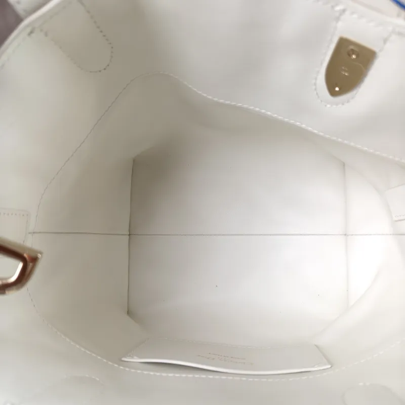 DIOR Top Handle Bag TOUJOURS Edition White Calfskin Small 18.5 × 12 × 18.5 cm — detail view 4 of 14