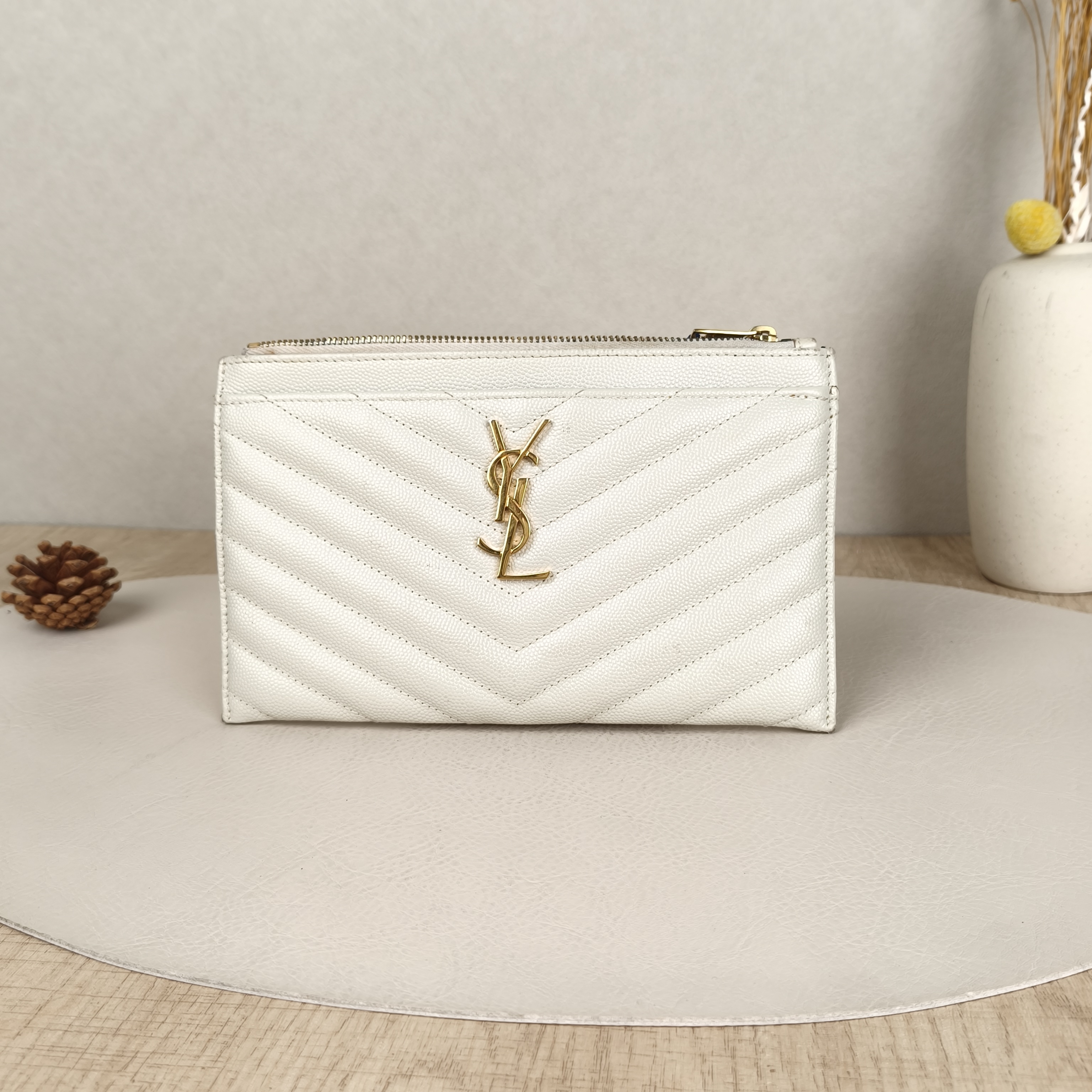 SAINT LAURENT Clutch Clutch White Calfskin 20 × 0.5 × 12 cm