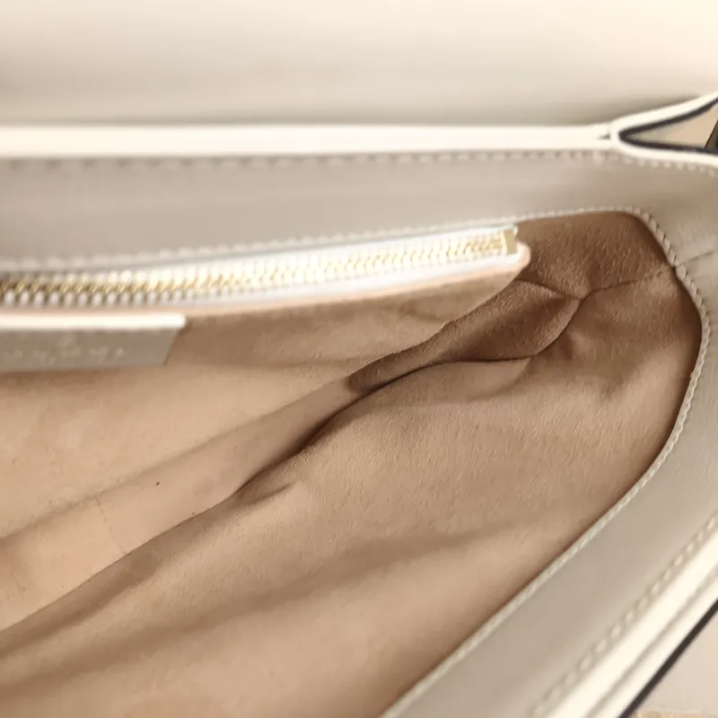 GUCCI Crossbody Bag Horsebit 1955 Horsebit Medium White Monogram PVC Medium 25 × 8 × 18 cm — detail view 5 of 13