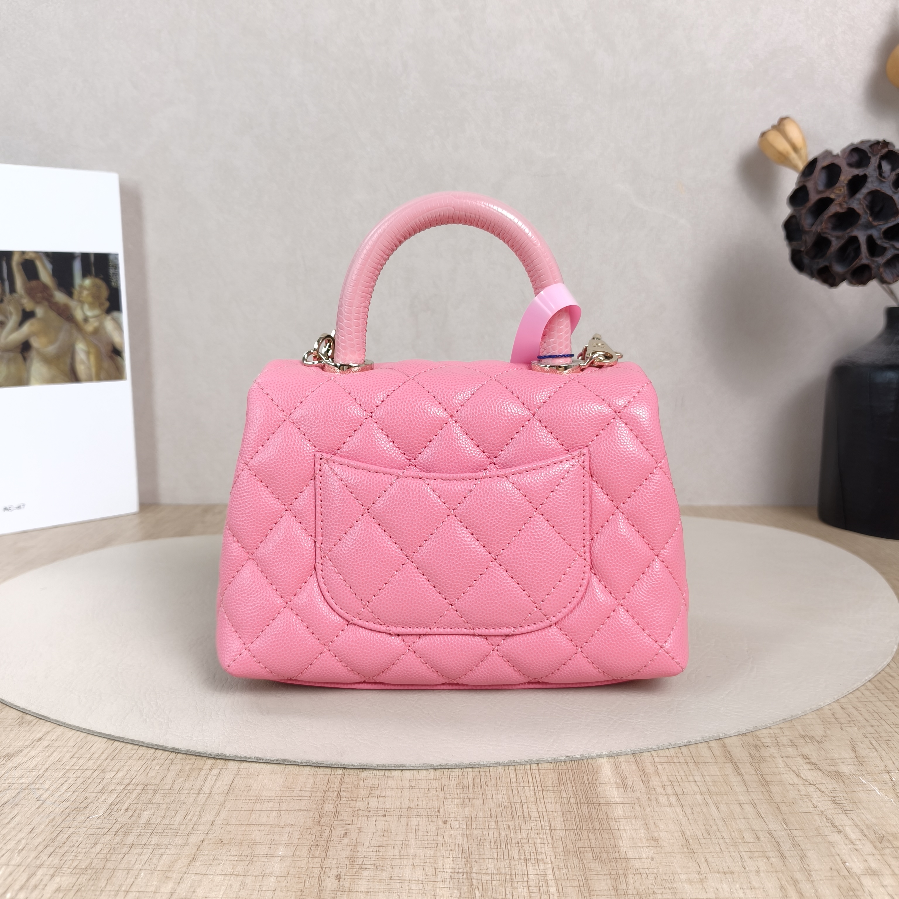 Chanel Crossbody Bag Coco HandlePink Grained Calfskinmini19 × 9 × 13 cm — cover view 6 of 6