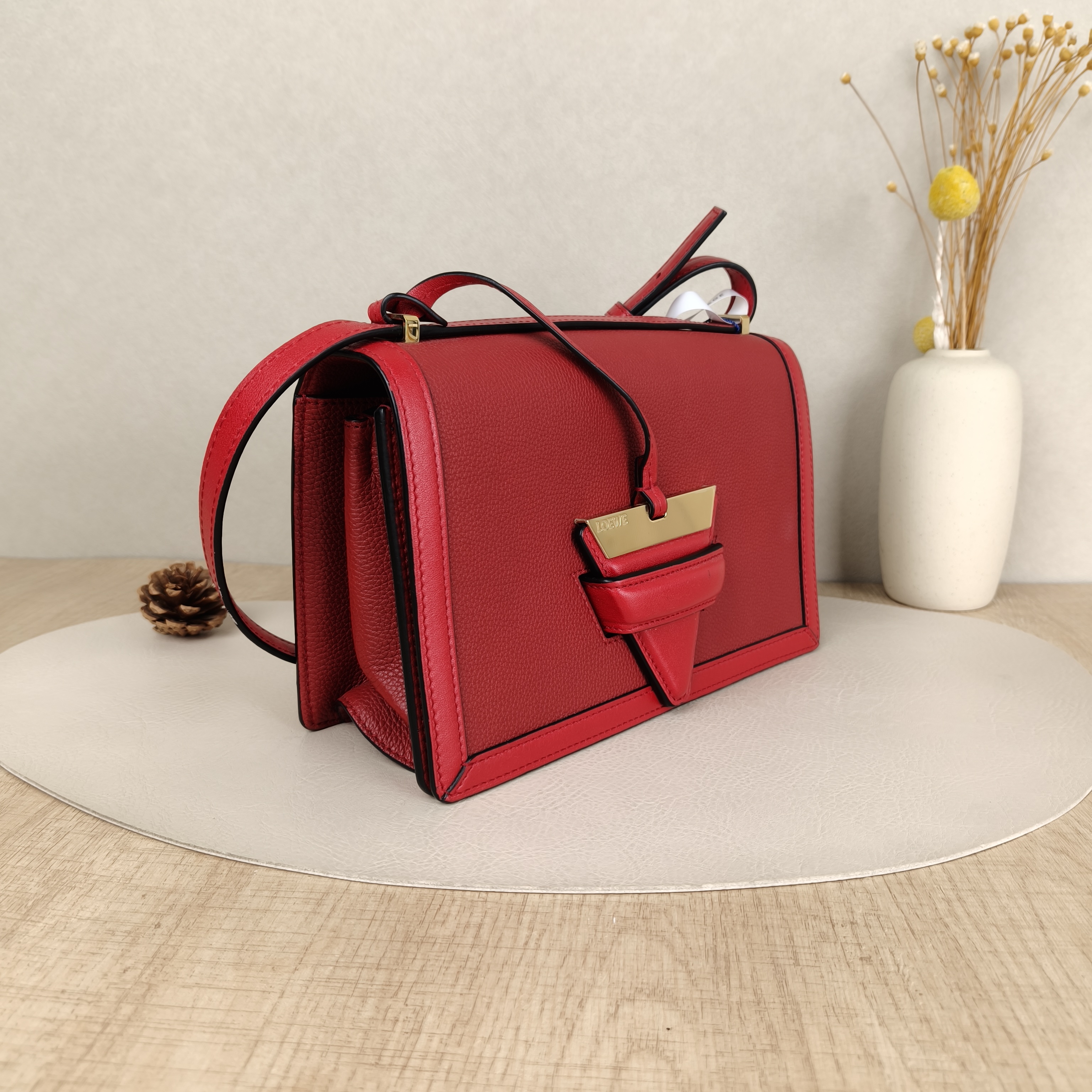 LOEWE Crossbody Bagbarcelona Red Calfskin Medium24.5 × 9 × 15 cm — cover view 3 of 5