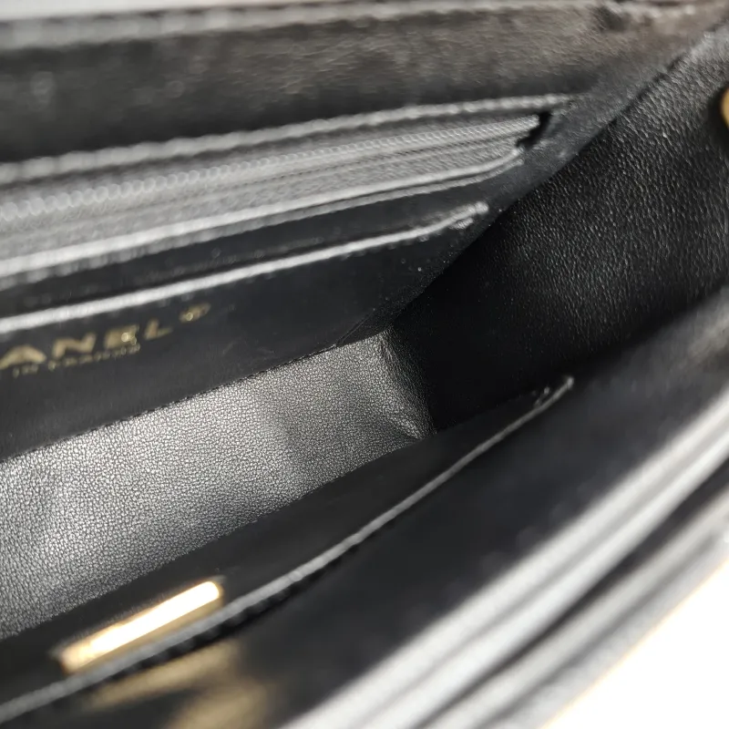 Chanel Crossbody Bag Black with Gold-Tone Hardware Grained Calfskin Small 19 × 6 × 15 cm — detail view 5 of 14