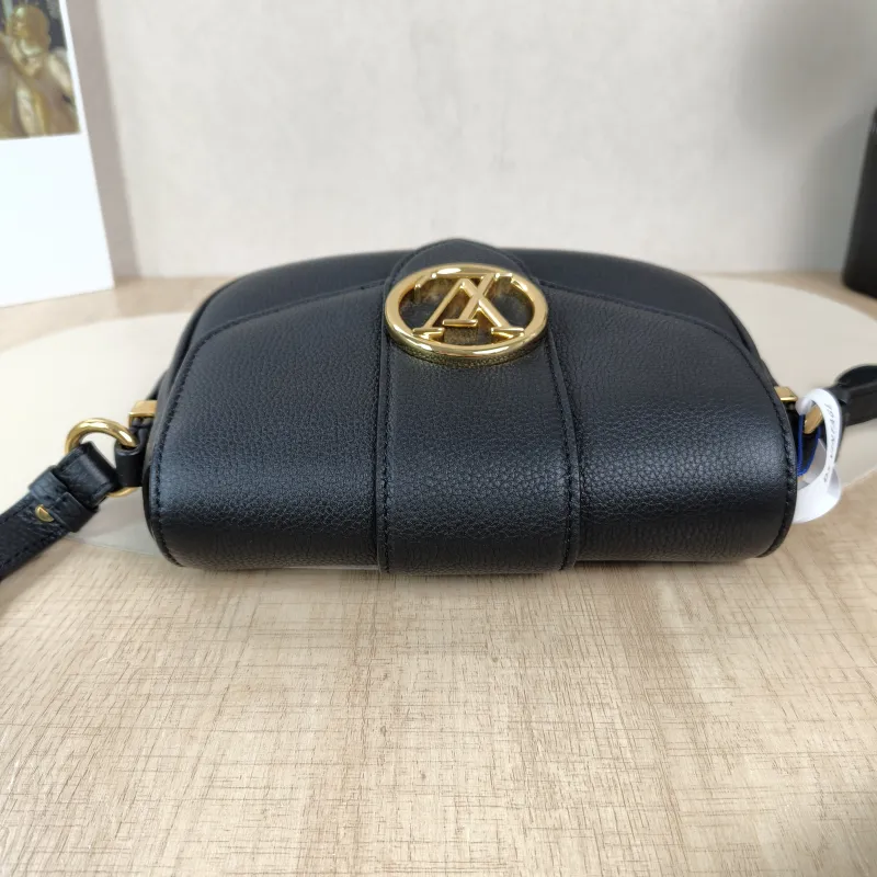 Louis Vuitton Crossbody Bag Pont 9 Soft Messenger Bag Black Calfskin Small21 × 6.5 × 15 cm — detail view 6 of 14