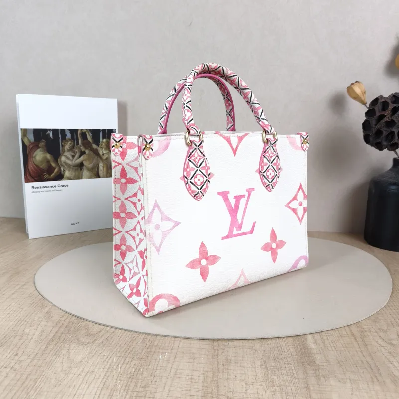 Louis Vuitton Shoulder Bag Onthego Collection PVC Small25 × 11.5 × 19 cm — cover view 2 of 5