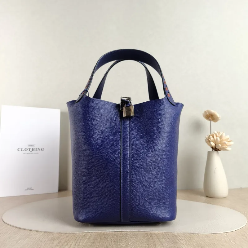 Hermès Top Handle Bag Picotin Lock 22 Woven 22M3 Epsom Calfskin Medium22 × 17 × 21 cm