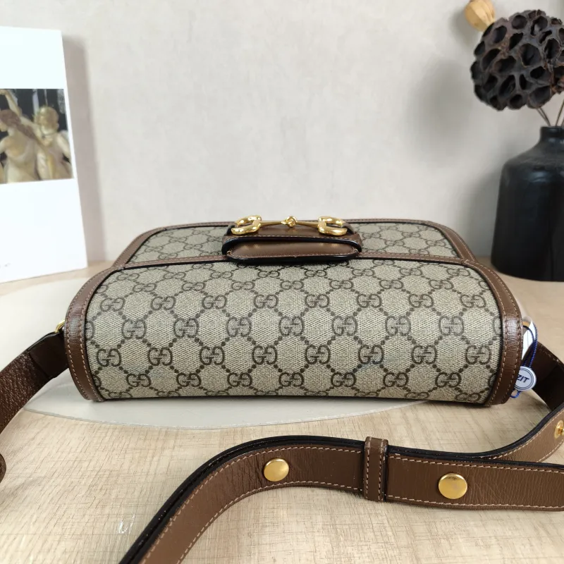 GUCCI Shoulder Bag Horsebit 1955 Horsebit Medium Monogram PVC Medium25 × 8 × 18 cm — detail view 10 of 12