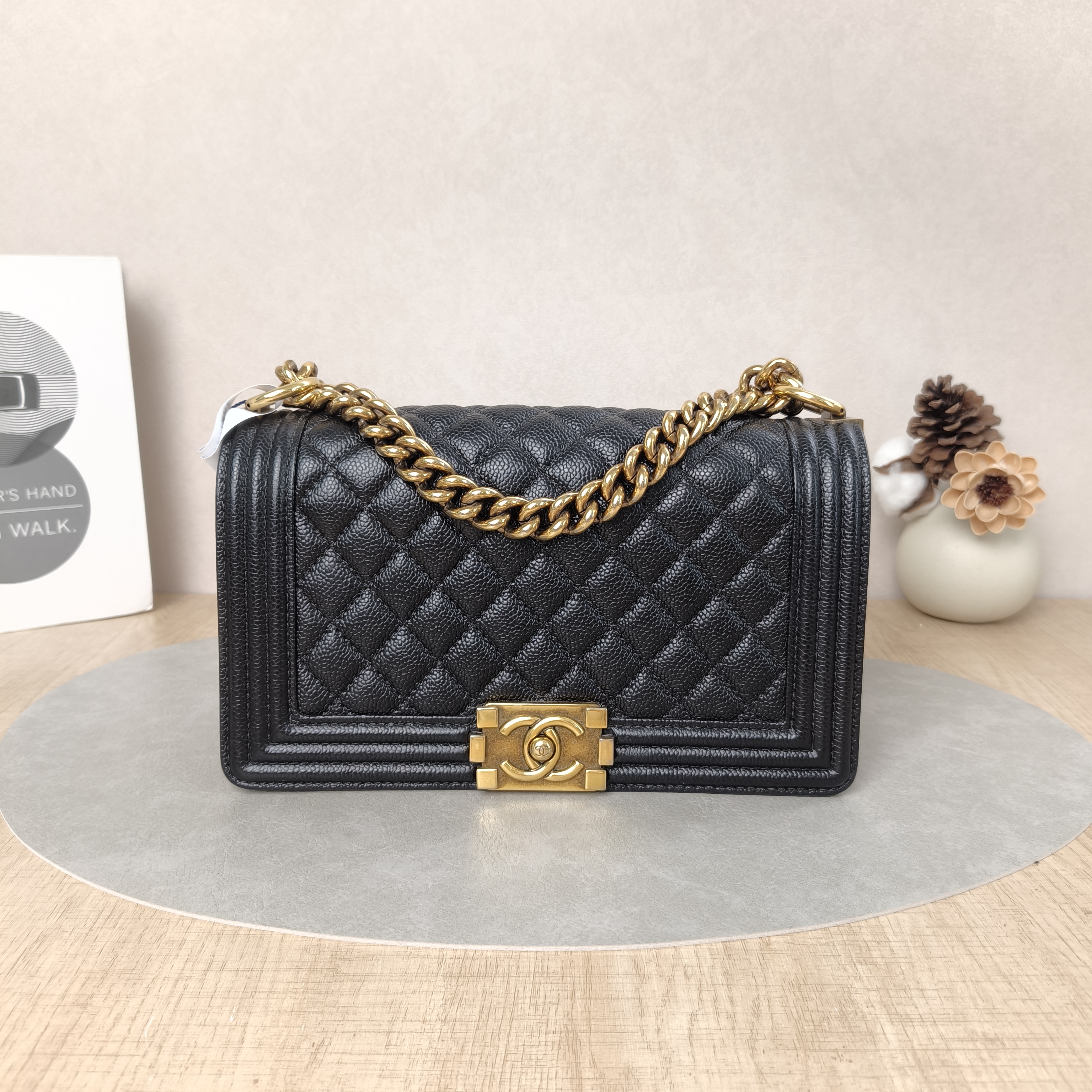 Chanel Crossbody Bag Le Boy​Black Grained Calfskin Medium25 × 9 × 15 cm