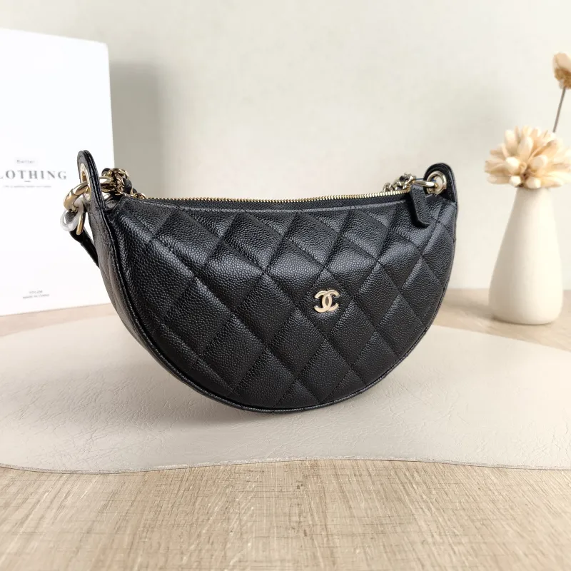 Chanel Crossbody Bag Top Handle Crossbody Bag Black Grained Calfskin One Size 22 × 5 × 15 cm — cover view 2 of 5