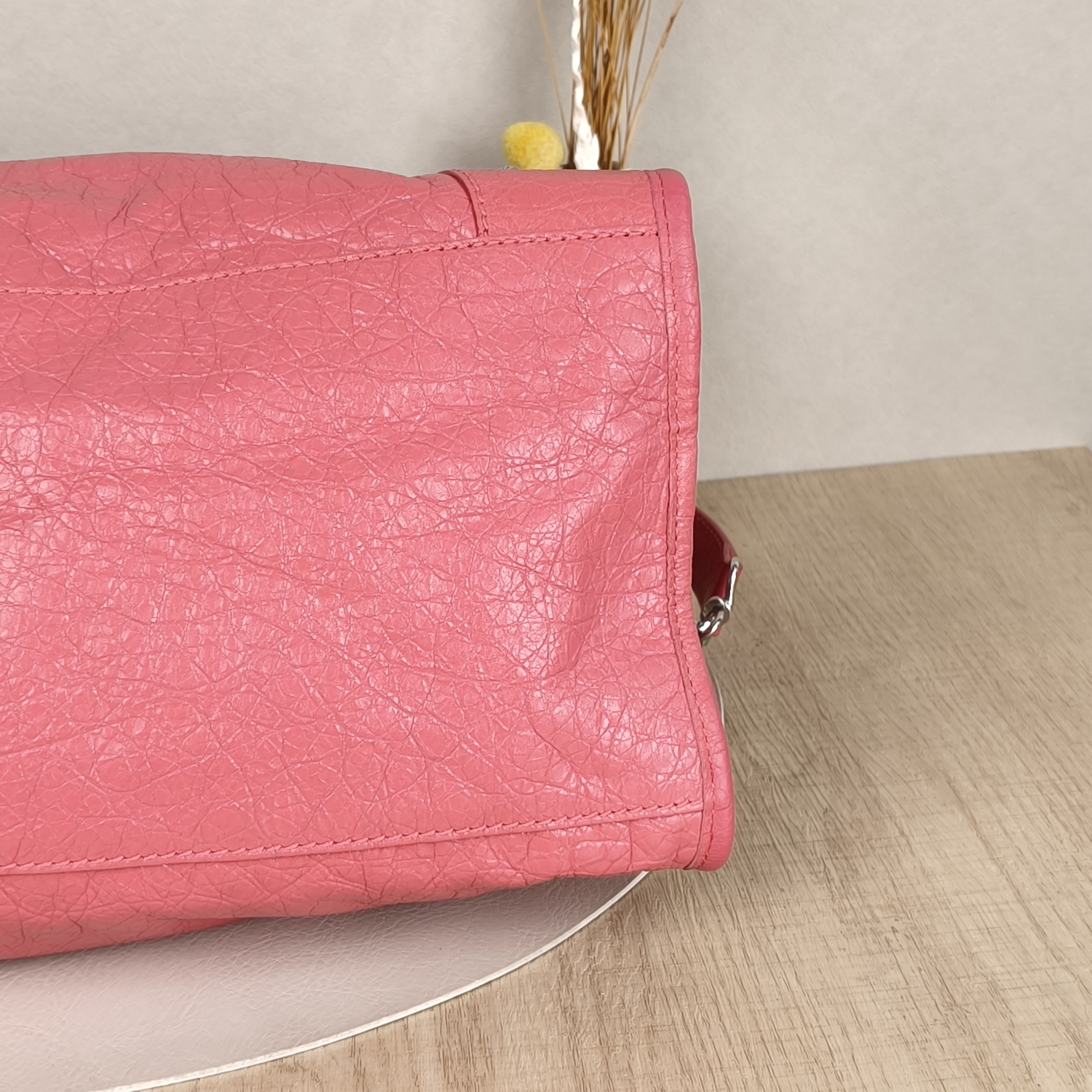 BALENCIAGA Shoulder Bag Pink Lambskin 42.5 × 17 × 21.5 cm — cover view 4 of 8