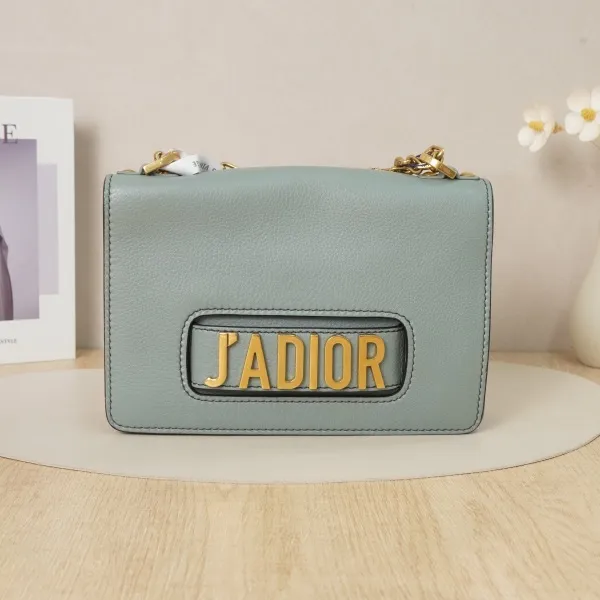 DIOR Chain Bag Calfskin17 · 25 × 6 × 16.5 cm