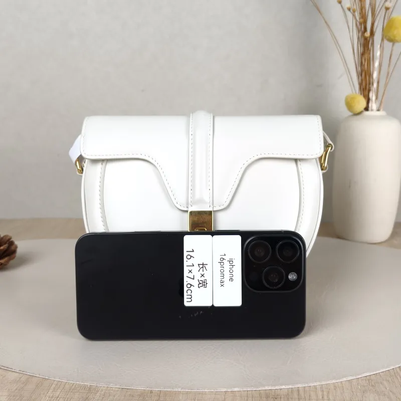 CELINE Crossbody Bag Besace 16 White Calfskin Small19 × 6 × 17 cm — cover view 4 of 5
