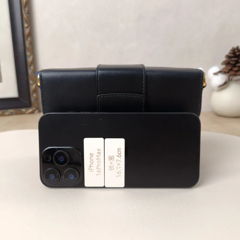 DIOR Crossbody Bag30Montaigne 30 Box Box Black Lambskinmini17.5 × 5 × 11.5 cm — cover view 8 of 13