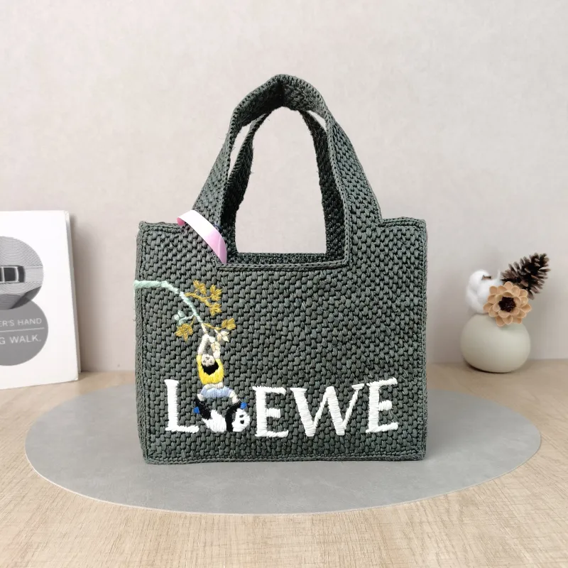 LOEWE Shoulder Bag Tote Bag Green Woven One Size 23 × 10 × 19 cm
