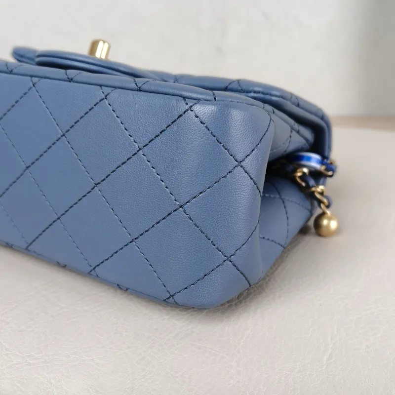 Chanel Crossbody Bag Blue Lambskin One Size 17 × 8 × 13.5 cm — detail view 1 of 14