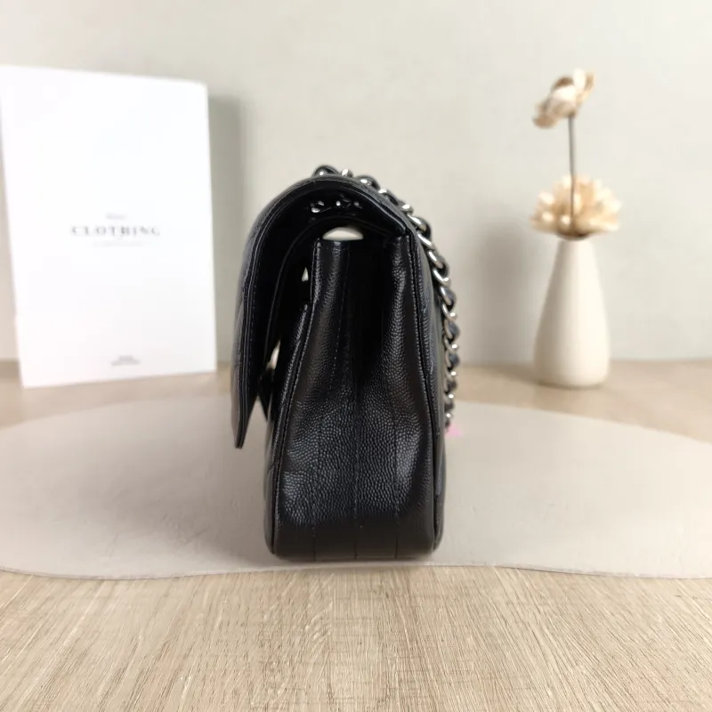 Chanel Crossbody Bag V Classic Flap CF Black Grained Calfskin Medium 25.5 × 6.5 × 15.5 cm 22 — detail view 5 of 14