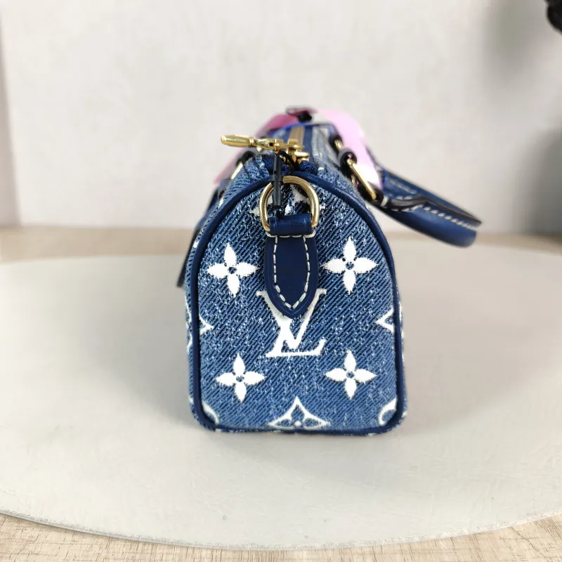 Louis Vuitton Crossbody Bag Speedy Nano Blue nano 16 × 7.5 × 10 cm — detail view 9 of 10