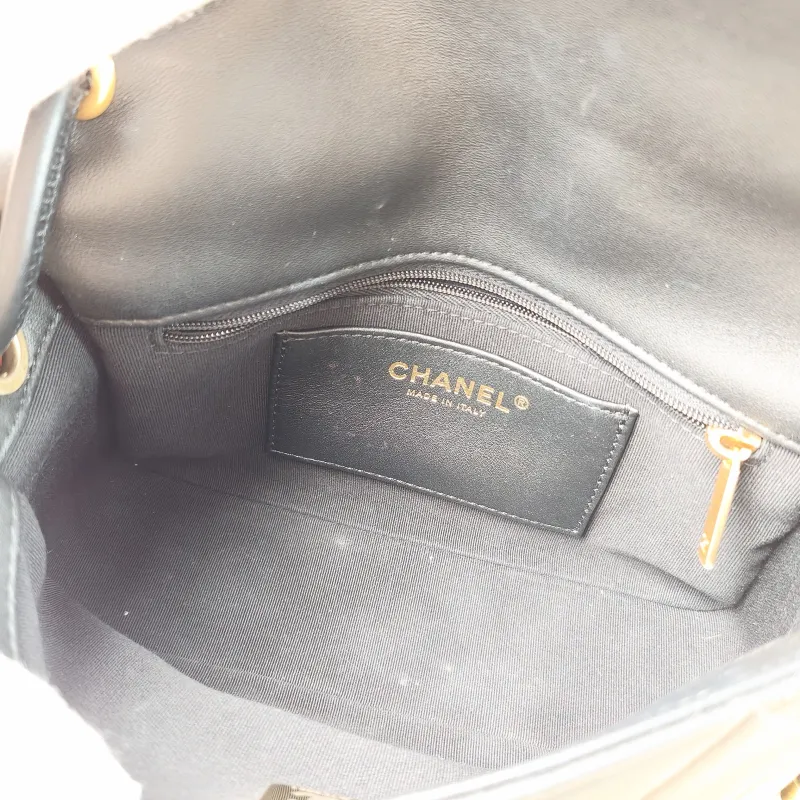 Chanel Crossbody Bag 25c Collection Woven Black Lambskin One Size 21 × 6 × 13 cm — detail view 6 of 12