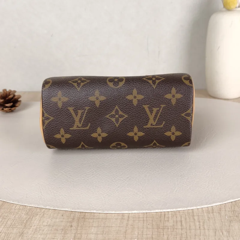 Louis Vuitton Crossbody Bag Speedy Nano Shoulder Strap PV Cnano16 × 7.5 × 10 cm — cover view 2 of 5