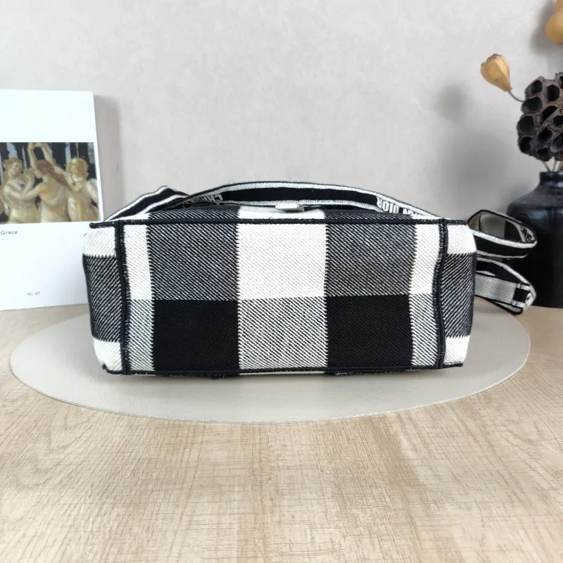 DIOR Crossbody Bag camp Messenger Bag Colorblock Canvas Medium29 × 12 × 22 cm — cover view 3 of 5