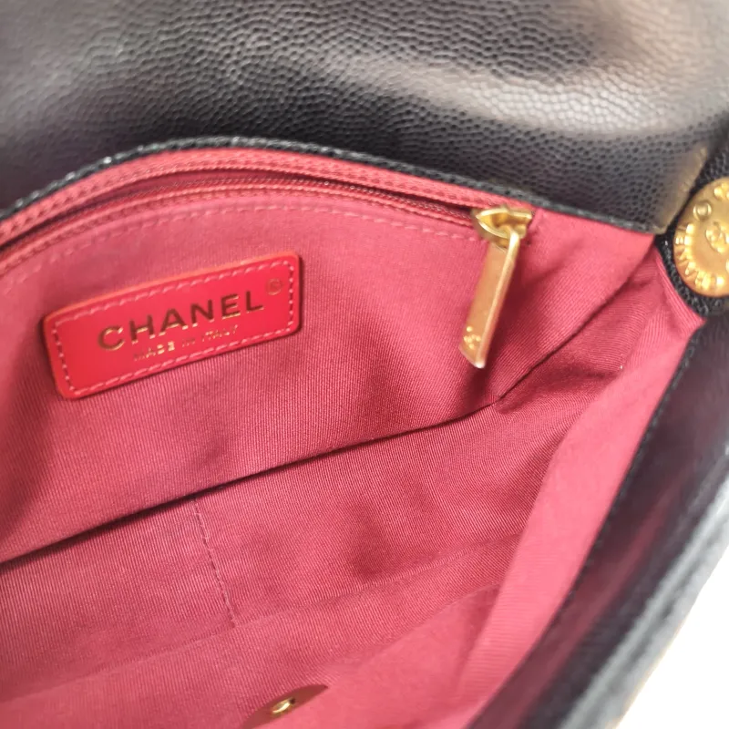 Chanel Crossbody Bag22a Black Grained Calfskin One Size20 × 6 × 15 cm — detail view 5 of 16