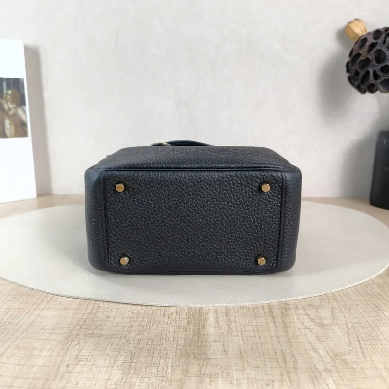 Hermès Shoulder Bag Lindy Mini 19 Black Taurillon Clemence TC Calfskin Mini 19 × 9 × 13 cm G — cover view 5 of 6