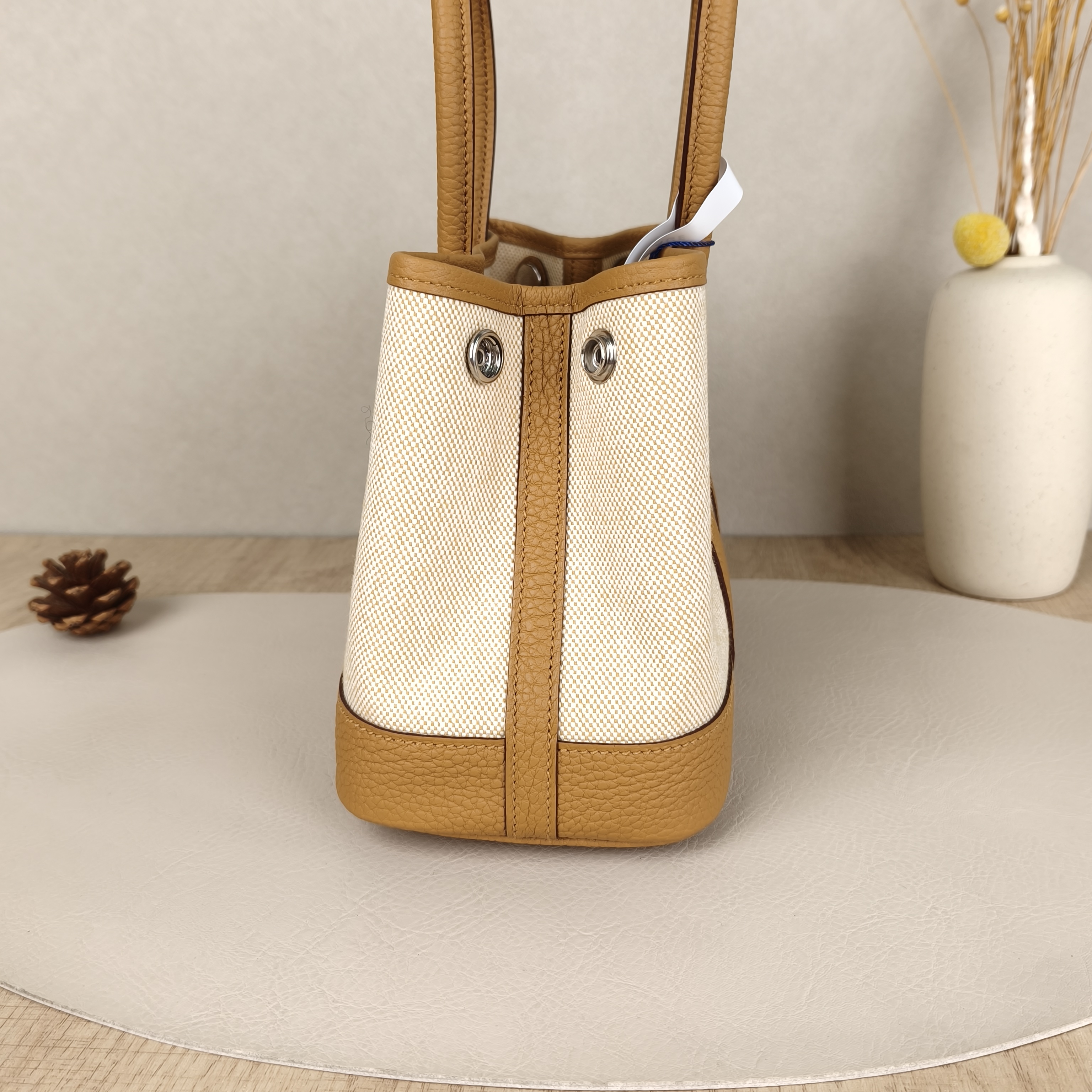 Hermès Top Handle Bag Neo Garden 23 Mini Beige2S Canvas · Negonda Calfskinmini23 × 10 × 16 cm — cover view 7 of 10