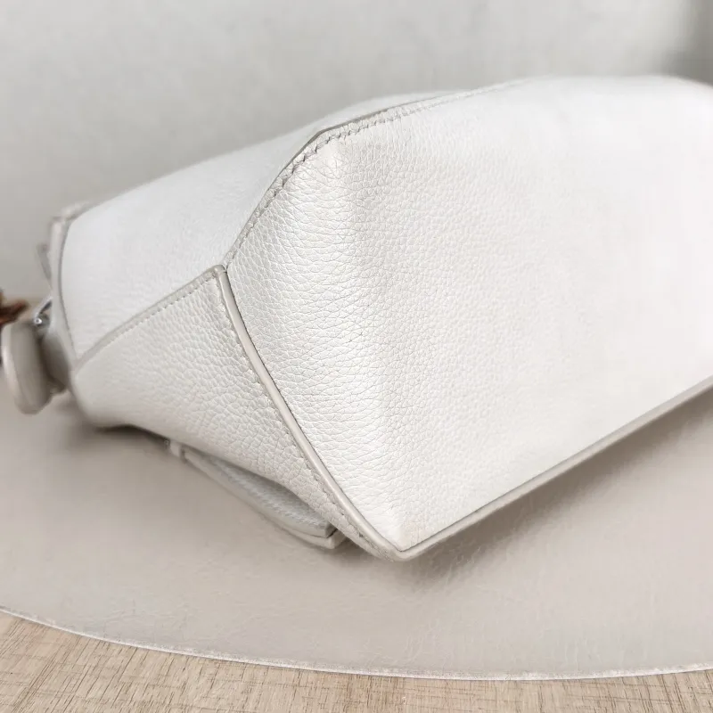 LOEWE Crossbody Bag Puzzle White CC alfskin Small 24 × 10.5 × 16.5 cm — detail view 6 of 11