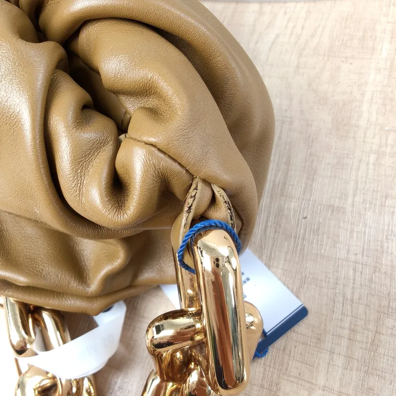 Bottega Veneta Shoulder Bag The Chain Pouch Yellow Calfskin One Size30 × 9 × 15 cm — detail view 12 of 14