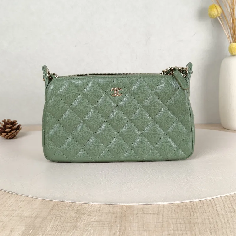 Chanel Crossbody Bag Green Grained Calfskin One Size 21 × 5 × 12 cm