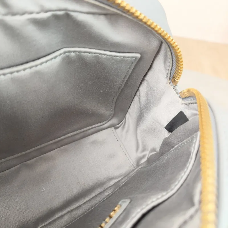 Miumiu Top Handle Bag Arcadie MatelasséCollection Edition Grey Lambskin Small 19 × 6 × 13 cm — detail view 3 of 13