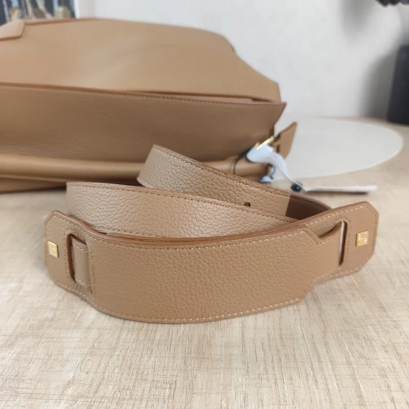 LOEWE Shoulder Bag Puzzle Brown CC alfskin Medium 29 × 14 × 19.5 cm — detail view 3 of 12