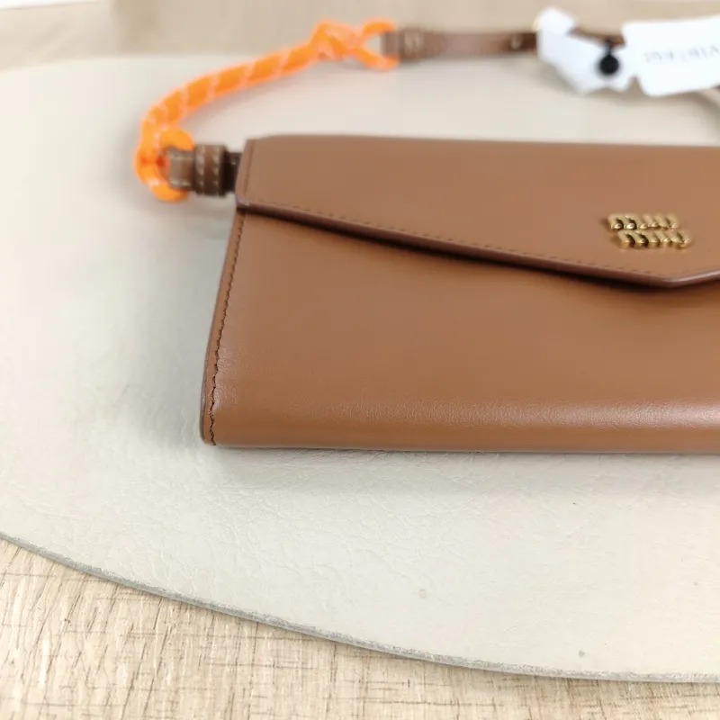 Miumiu Crossbody Bag Walletwoc Caramel Calfskin One Size 19 × 2 × 10 cm — detail view 4 of 13