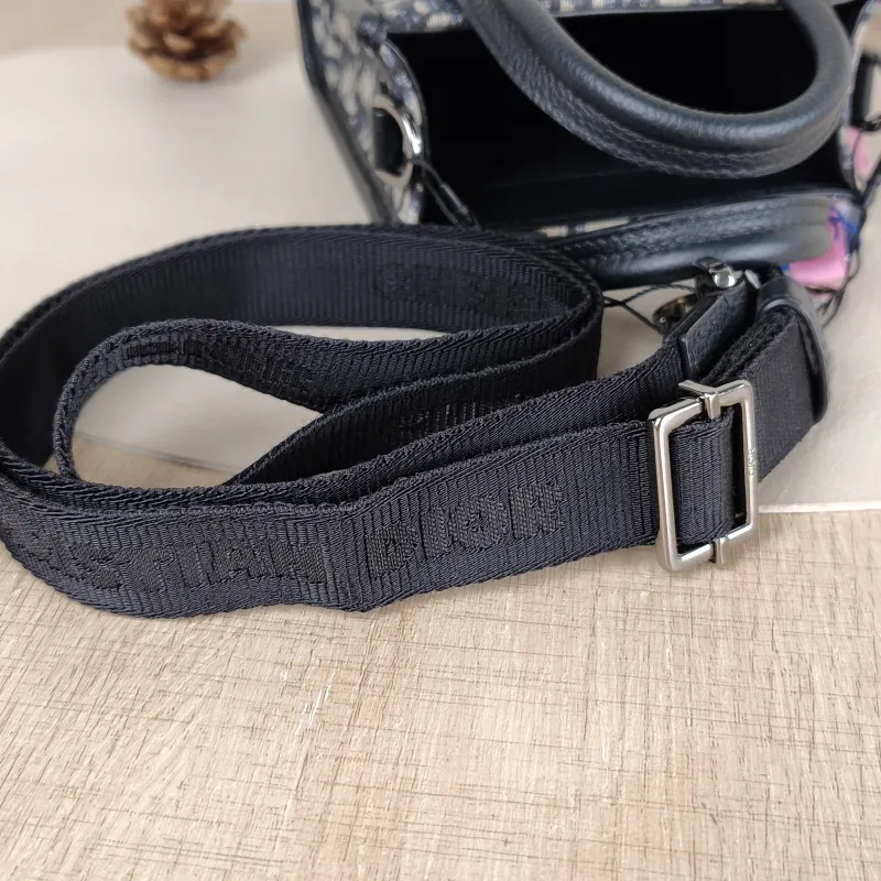 DIOR Crossbody Bag Safari North-South Beige · Black Mini 14 × 6.5 × 19 cm — detail view 4 of 10