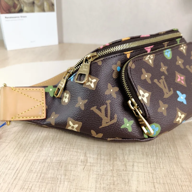 Louis Vuitton Belt Bag Rush Belt Bag Tyler PVC One Size 30 × 8 × 15 cm — detail view 4 of 9